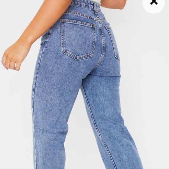 NWT PrettyLittleThing Vintage Wash Split Hem Jean - Picture 4 of 16